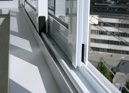 остекление балкона стеклопакетами PRIVIDAL